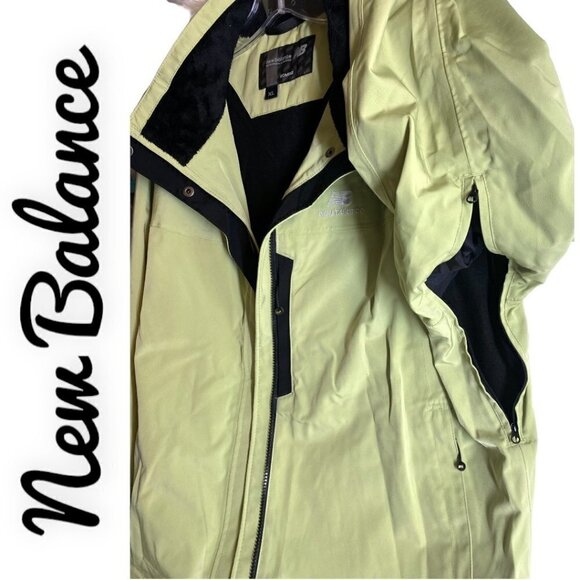 NEW BALANCE Performance Outerwear Rain Jacket in Yellow Green, Size XL - Picture 8 of 12
